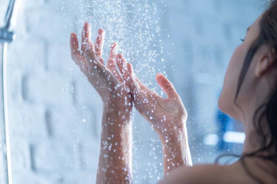 health-benefits-of-hot-showers